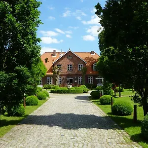 Romantik Friederikenhof Restaurant & 4* Lübeck